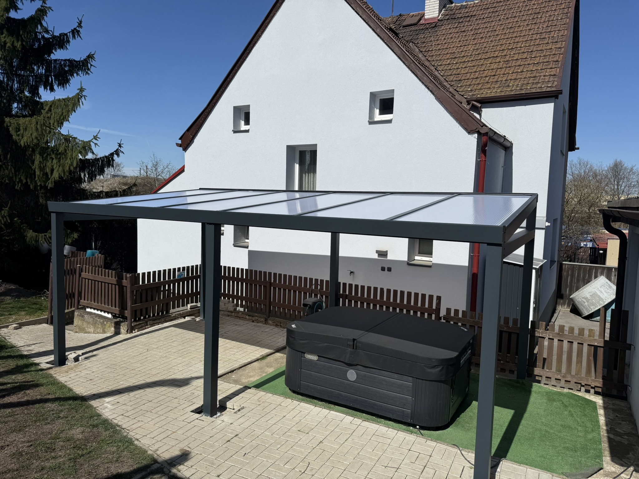 Jak připravit terasu na montáž hliníkové pergoly